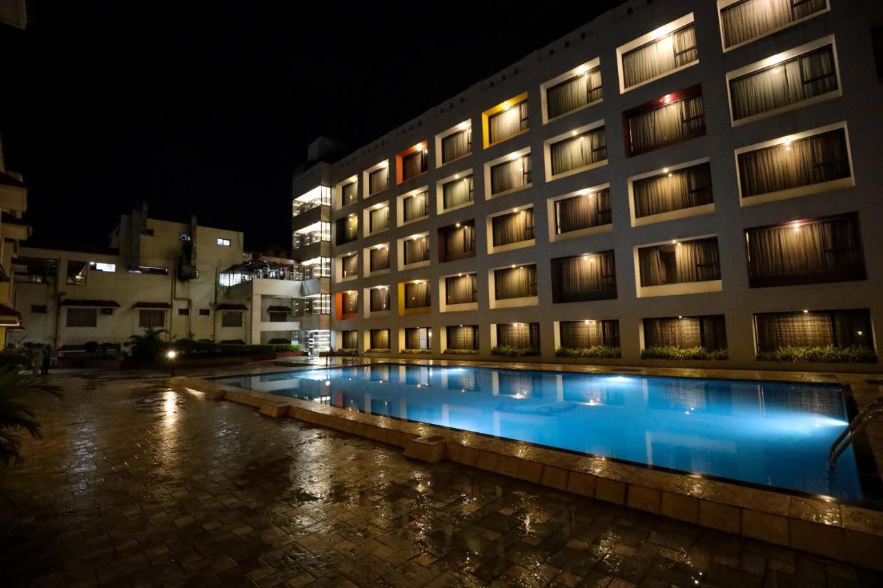 Hotel Atithi, Aurangabad Dış mekan fotoğraf